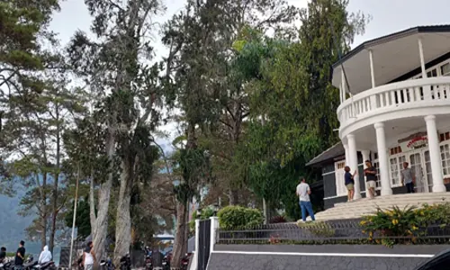 Tatkala Musisi Tongam Sirait Menyoal Status Pantai Passanggrahan Bung Karno, Parapat