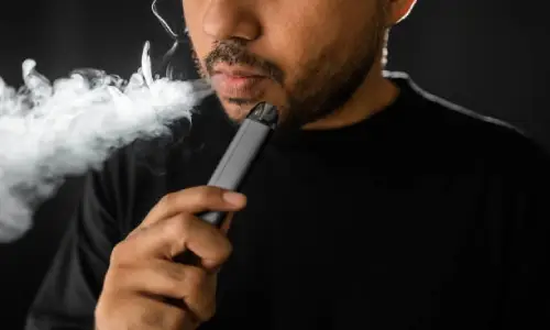 WHO Desak Hentikan Penjualan Rokok Elektronik